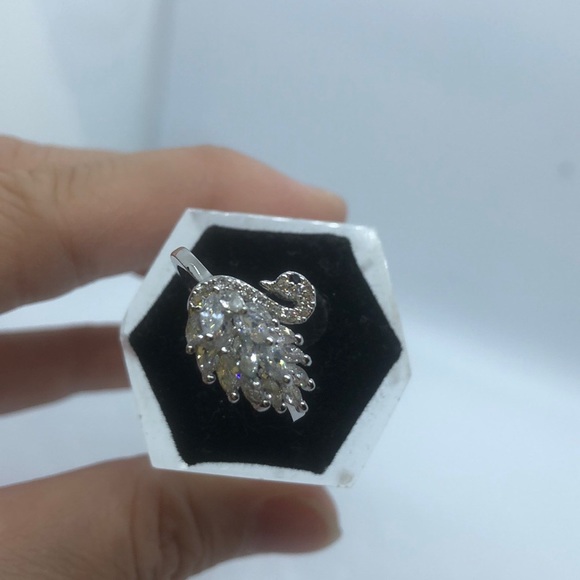 Ring - Picture 2 of 2